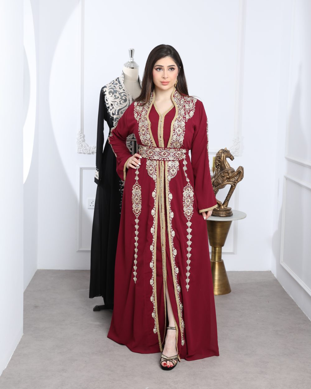 ثوب مغربي شيفون مطرز